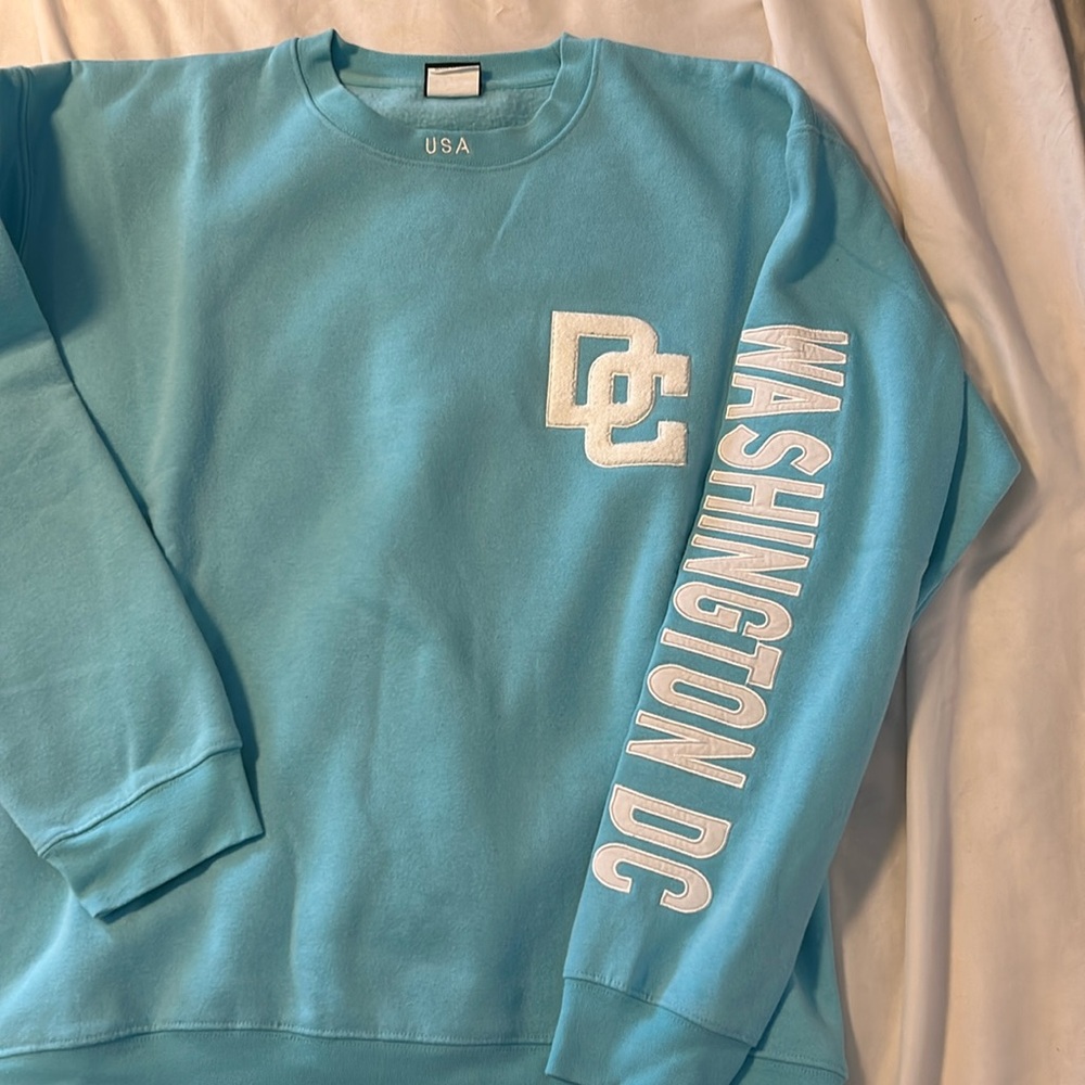 Washington DC crewneck sweatshirt size L